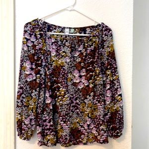 The perfect and beautiful summertime blouse